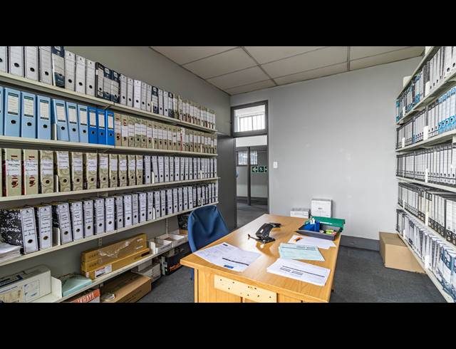 5,918M² FACTORY FOR SALE IN STEELEDALE